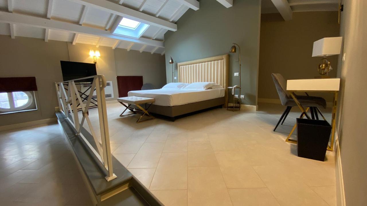 Lanterne Magiche Ortigia Suites Сиракуза Екстериор снимка