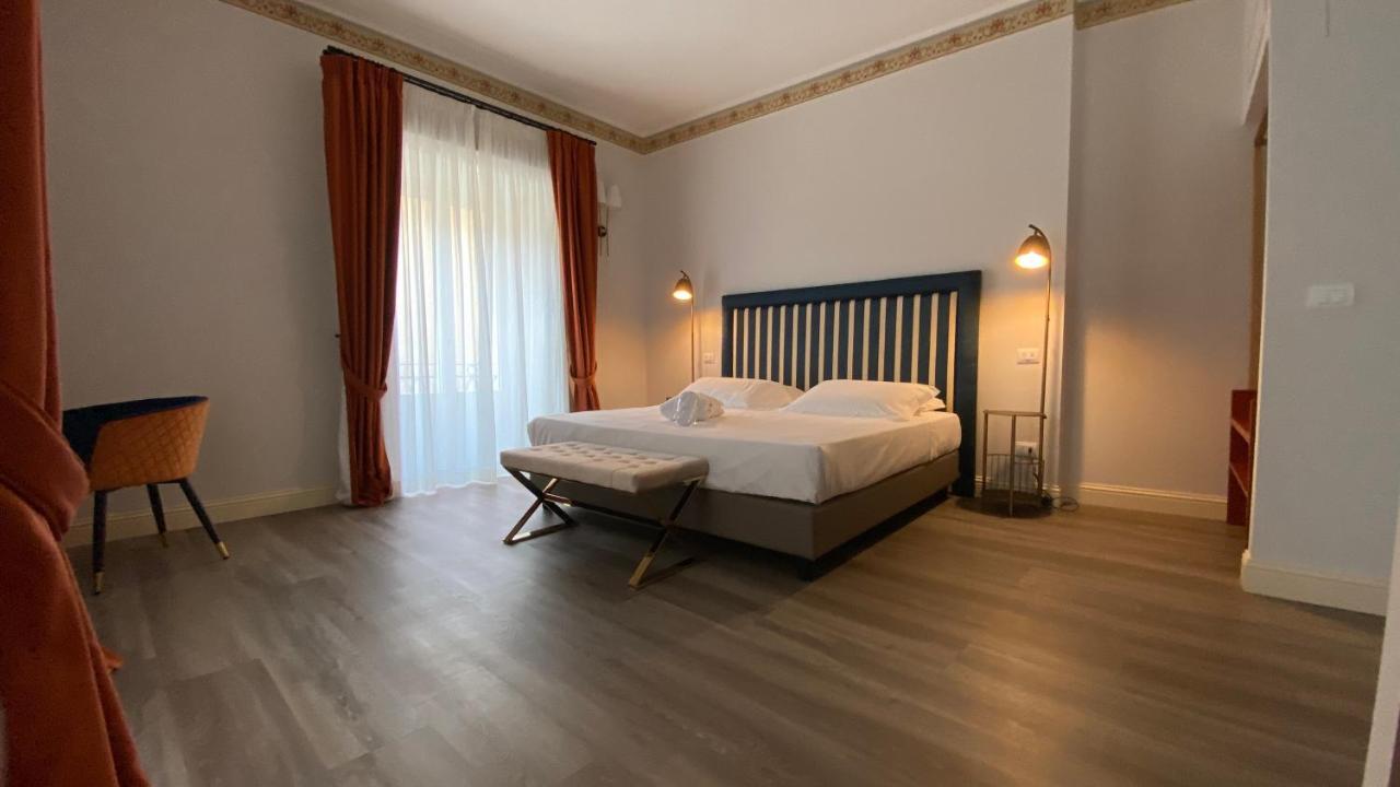 Lanterne Magiche Ortigia Suites Сиракуза Екстериор снимка