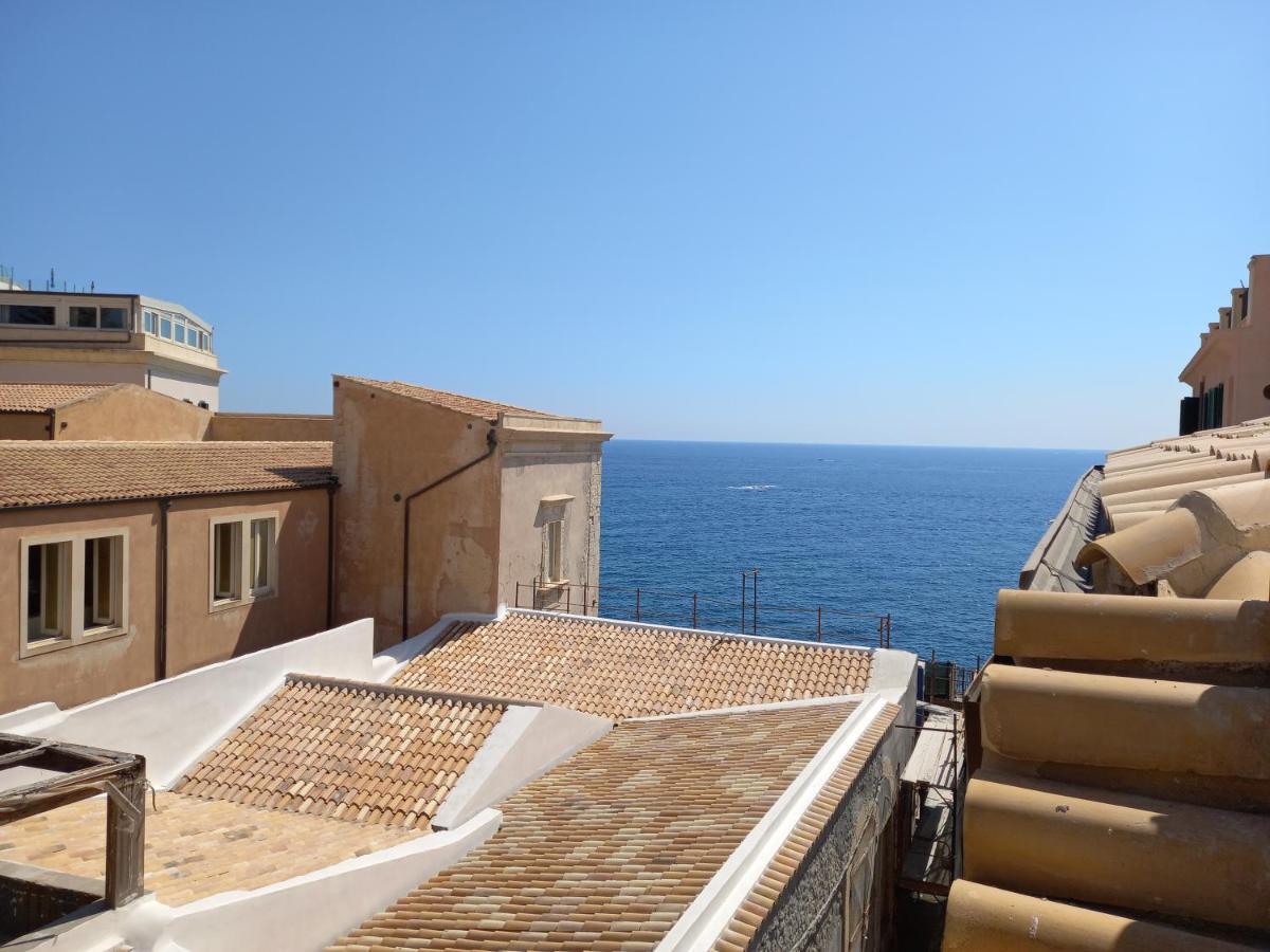 Lanterne Magiche Ortigia Suites Сиракуза Екстериор снимка